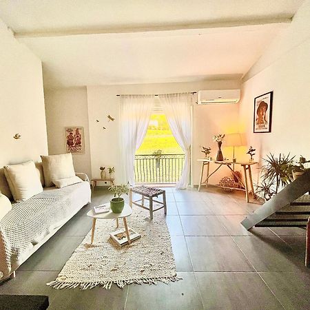 투레트 Loft Atypique Au Milieu Des Champs 아파트 외부 사진